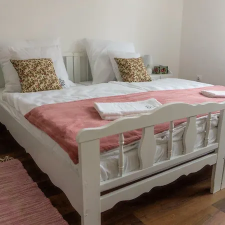 Servus Vendeghaz Guest house Lengyeltoti